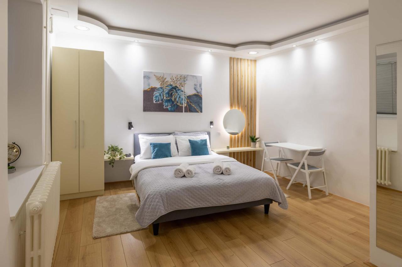 Old Town Rooms Нови-Сад Экстерьер фото
