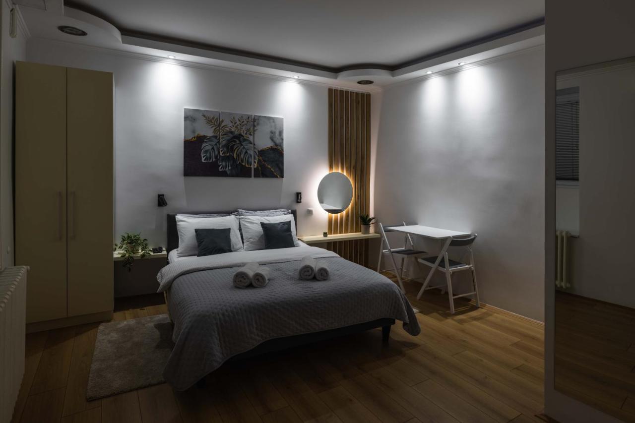 Old Town Rooms Нови-Сад Экстерьер фото